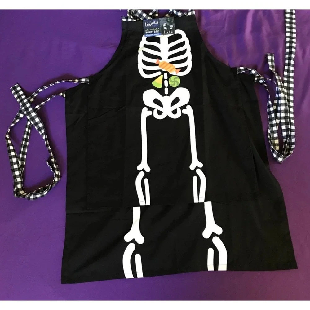 Lunaville Glow in the Dark Skeleton 2 pc (Mommy & Me) Matching Aprons - NEW
